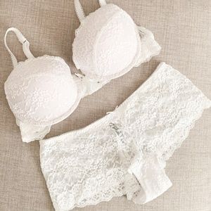 Adore Me Lace Bra and Panty Set, Valentines Day
